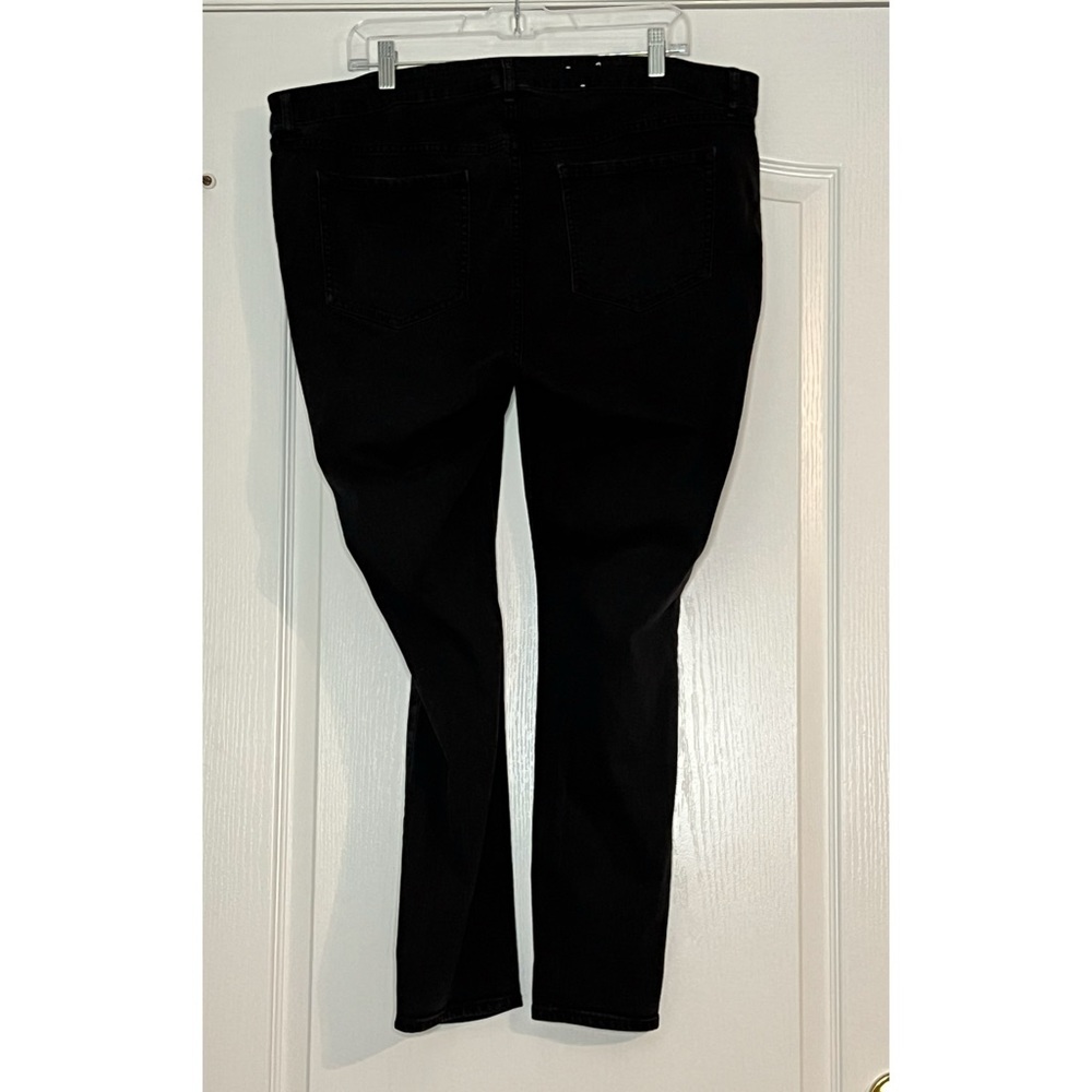 Pre Loved Old Navy Super Skinny Black Jeans. Plus Size 18. Great Condition.